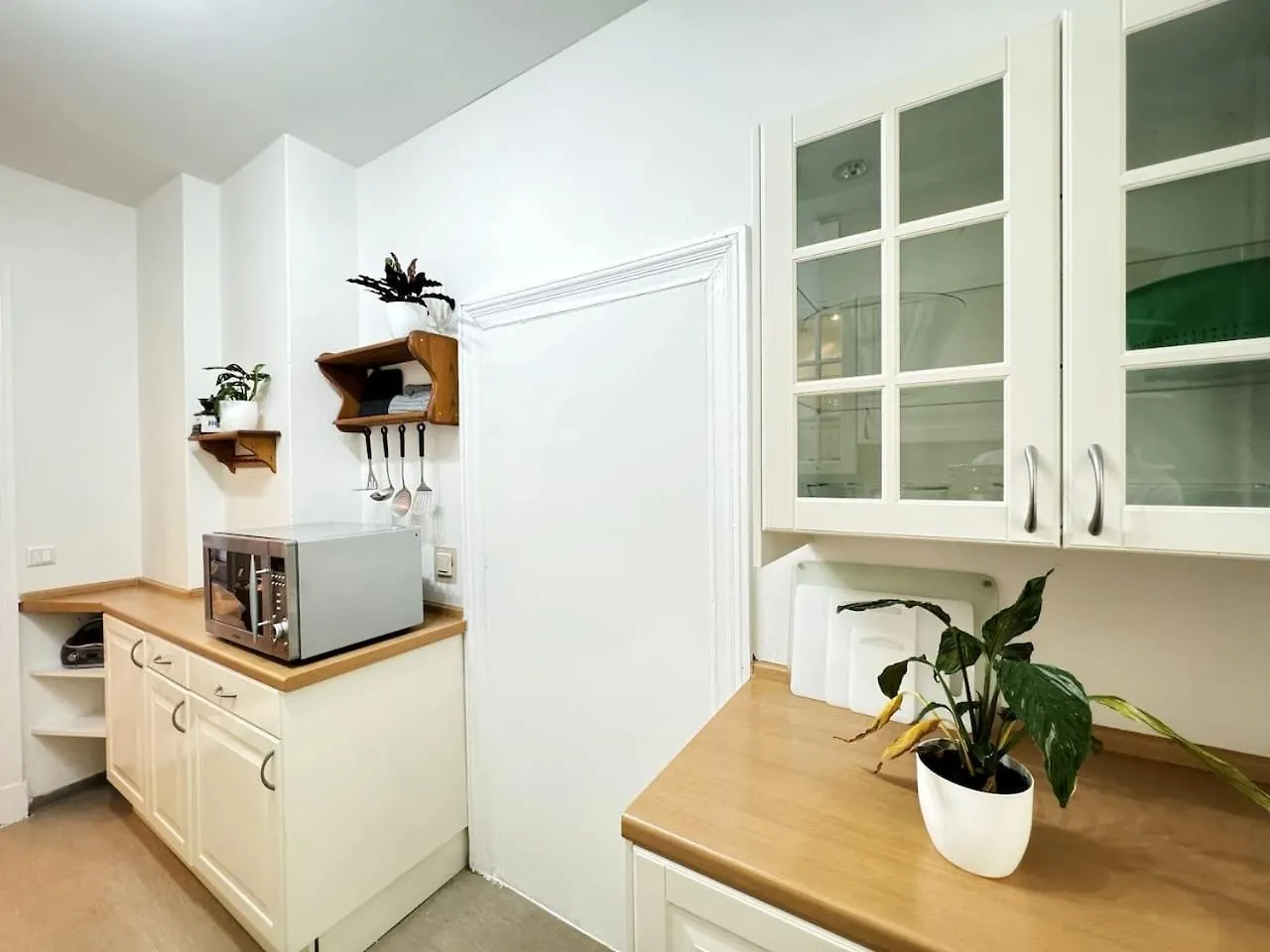 Holidayhome Apartments I Stylish Private Room In The Heart Of Berlin-Kreuzberg!