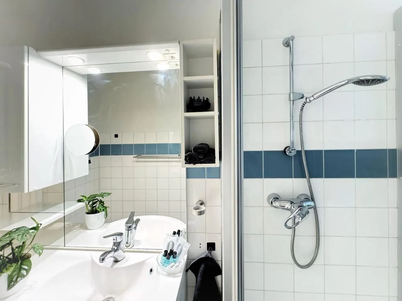 Holidayhome Apartments I Stylish Private Room In The Heart Of Berlin-Kreuzberg!