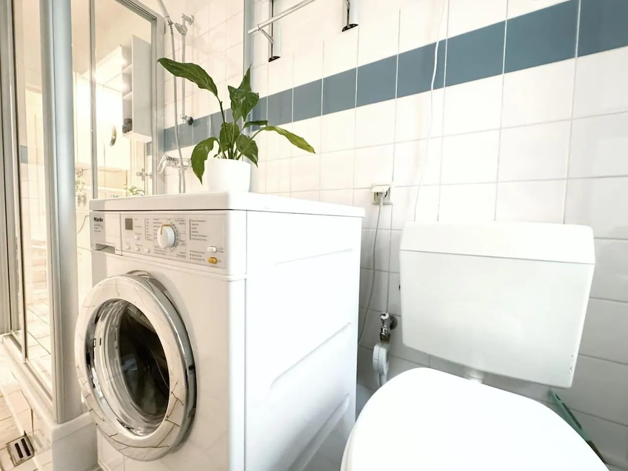 Holidayhome Apartments I Stylish Private Room In The Heart Of Berlin-Kreuzberg! 0*, Βερολίνο
